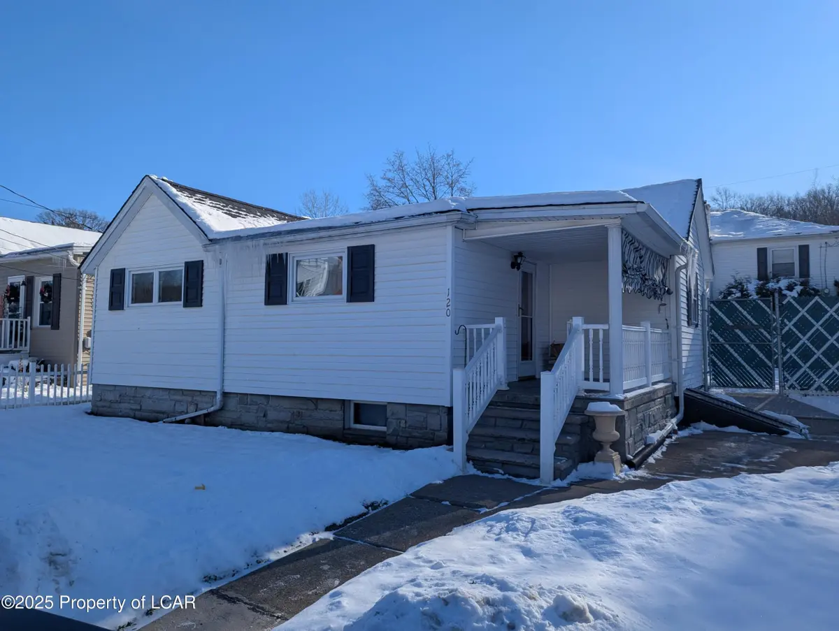 120 Old Boston Rd, Pittston in Pittston
