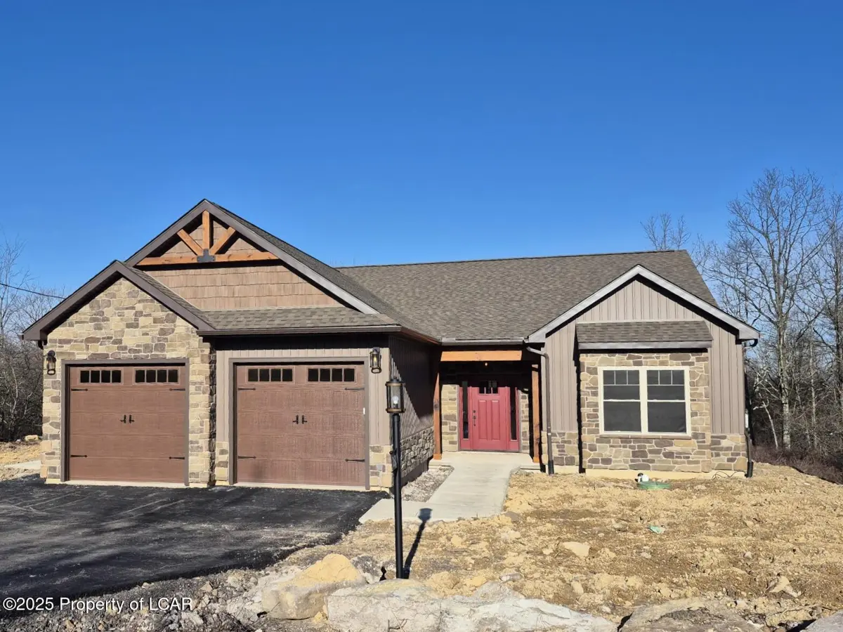 257 N Butternut Lane, Hazle Township in Hazle Township