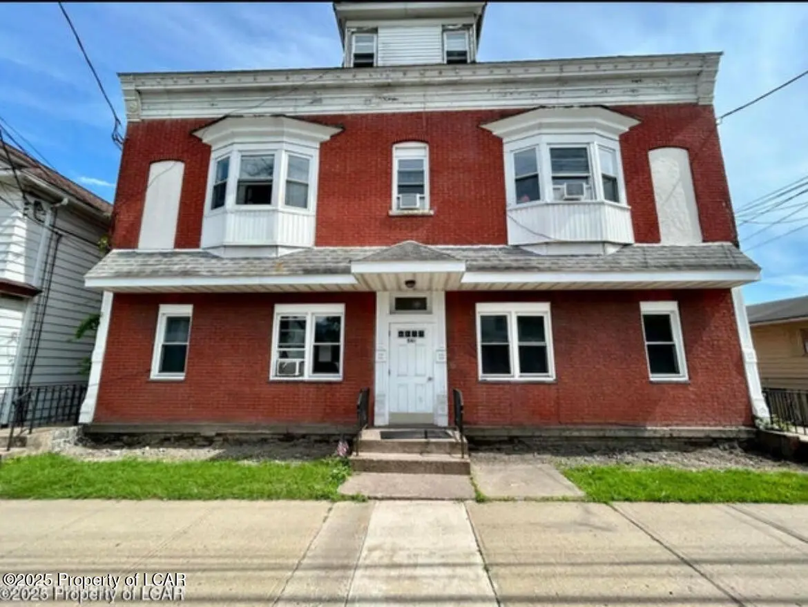 546 W main Street, Plymouth in Plymouth