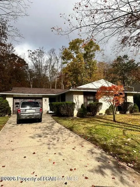 55 Yorktown Road, Mountain Top in Mountain Top