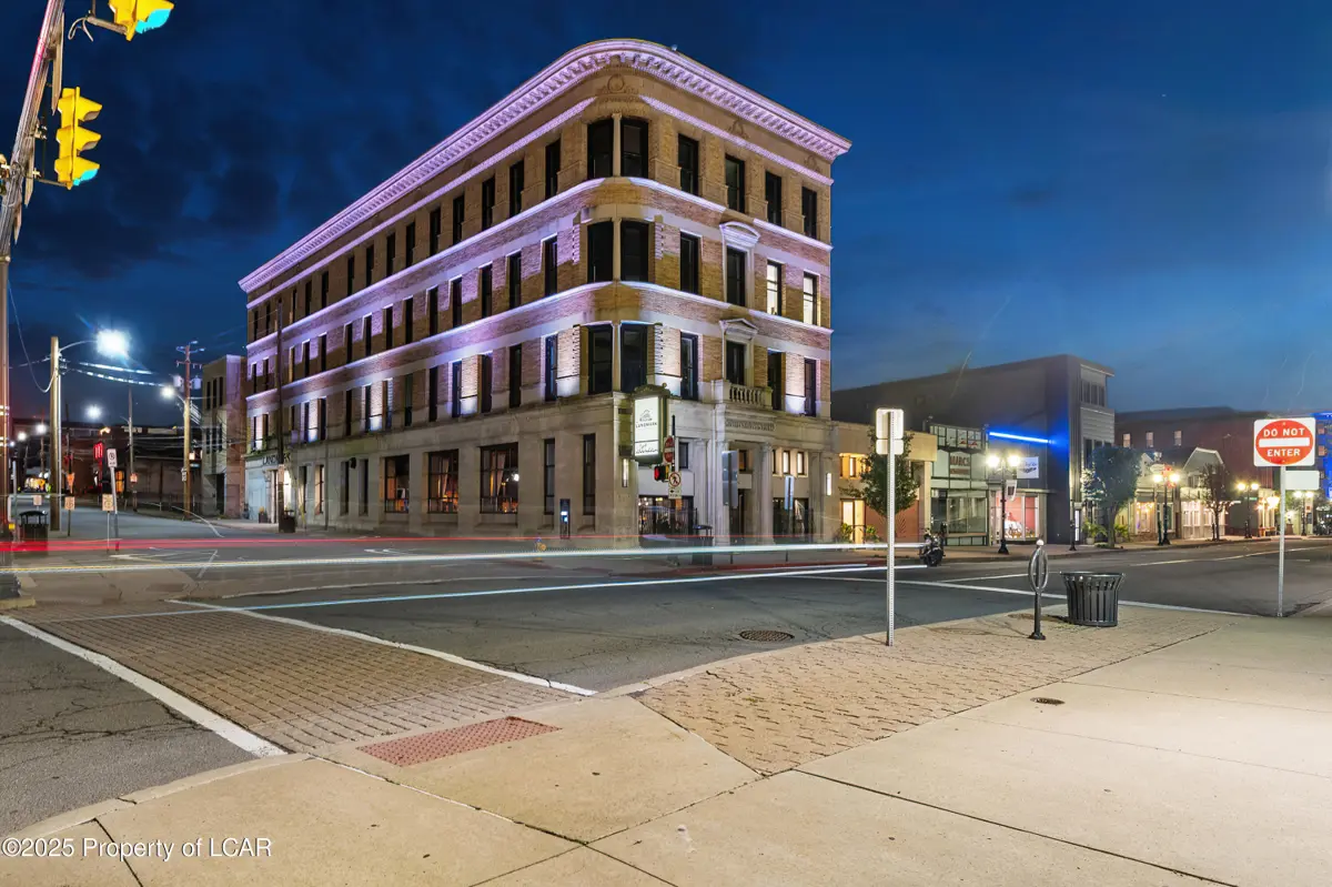2 S Main Street, Pittston in Pittston