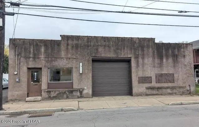 108 Wood Street, Wilkes-Barre - 1 bath - 3,000 SF