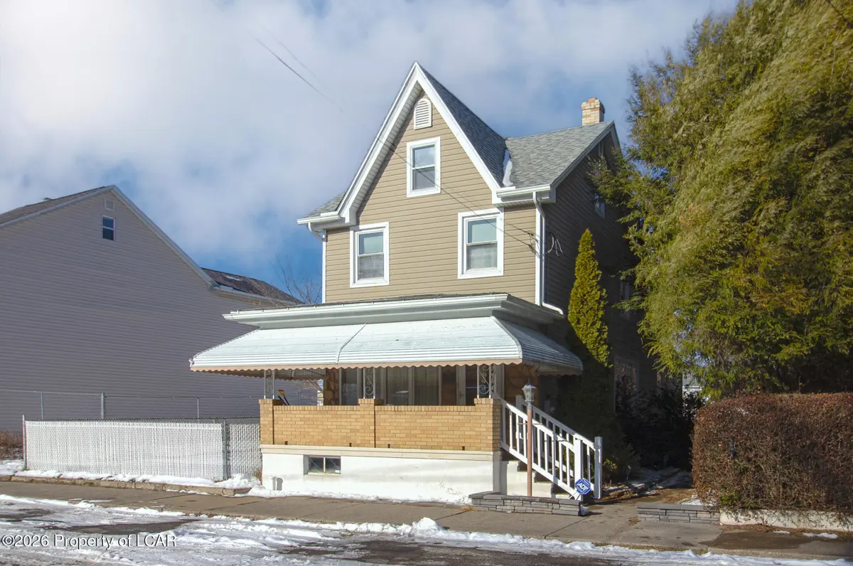 327 W Sherman Street, McAdoo in McAdoo