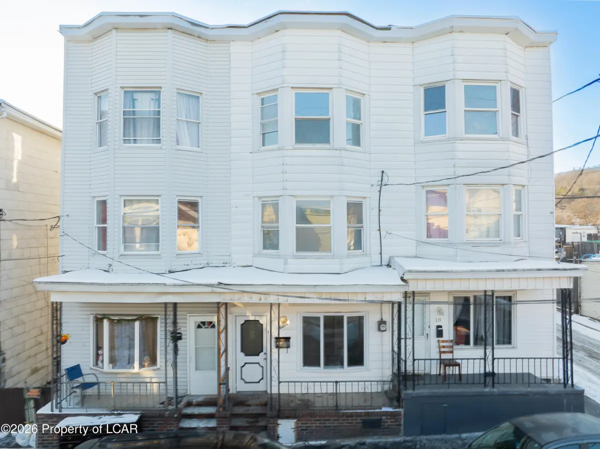 16 N Gilbert Street, Shenandoah in Shenandoah