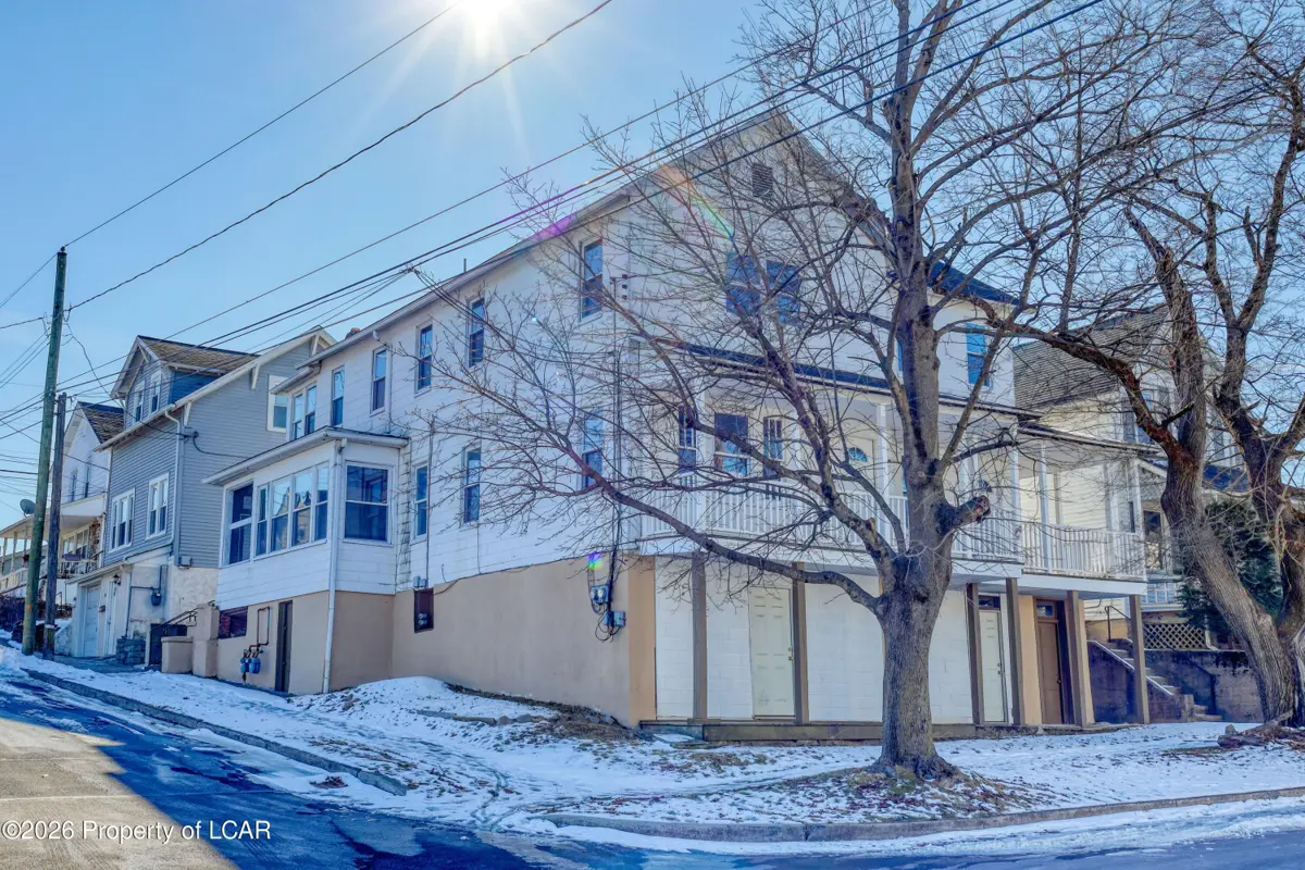 293-295 E State Street, Nanticoke in Nanticoke