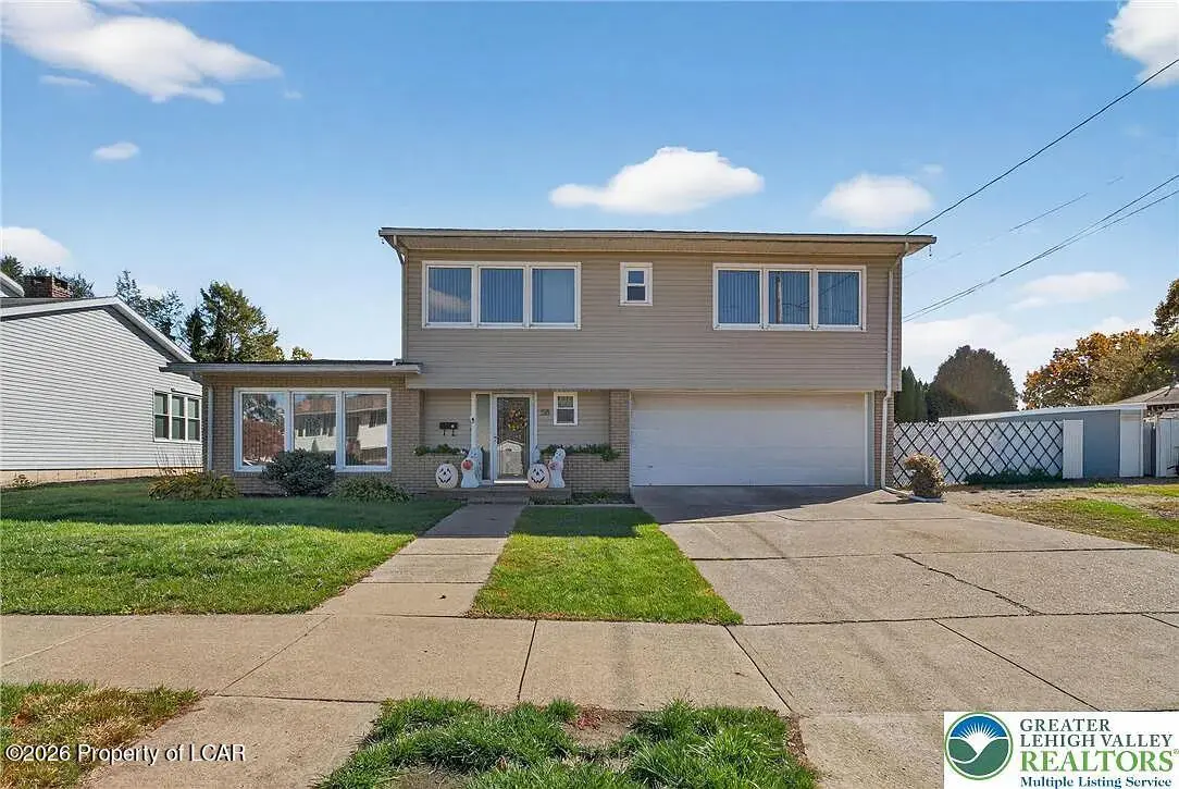 58 E Lafayette Place, Wilkes-Barre in Wilkes-Barre