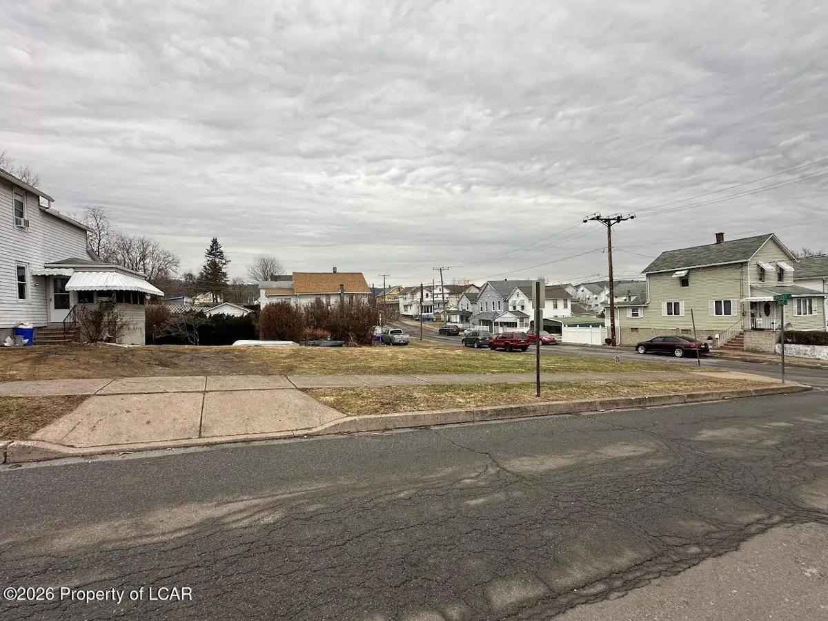 225 Hillside Avenue, Edwardsville in Edwardsville