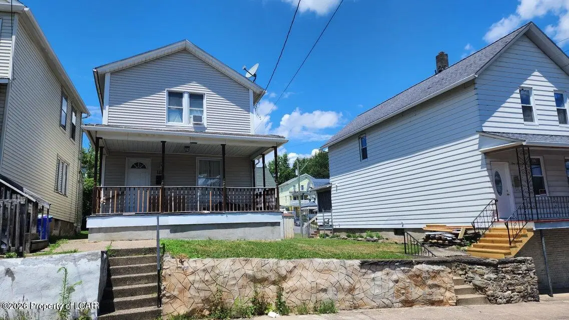 113 Hillside Avenue, Edwardsville - 3 bed - 2 bath - 1,463 SF
