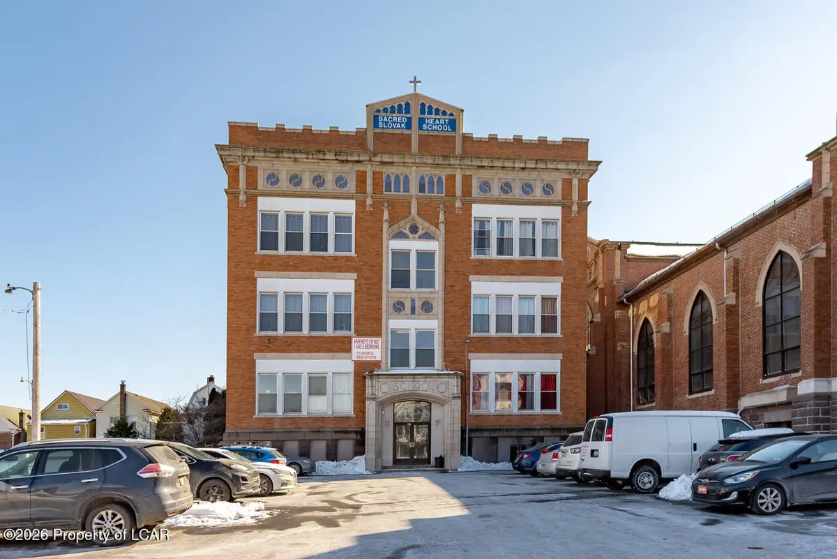 611 N Main Street, Wilkes-Barre - 31 bath - 30,000 SF