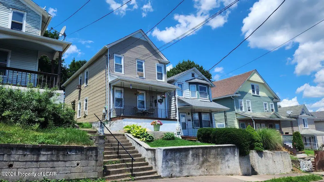 175 Hillside Avenue, Edwardsville - 3 bed - 1 bath - 1,500 SF