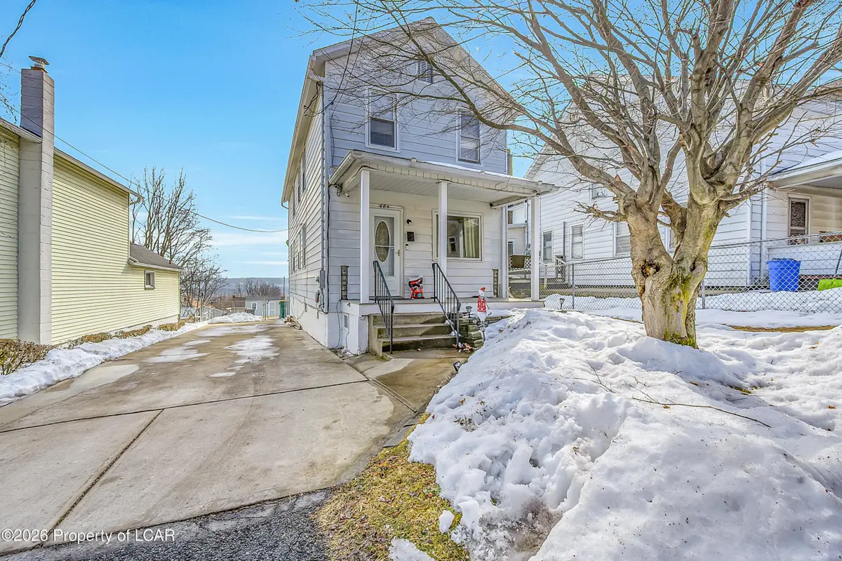 684 Lee Street, Plymouth in Plymouth