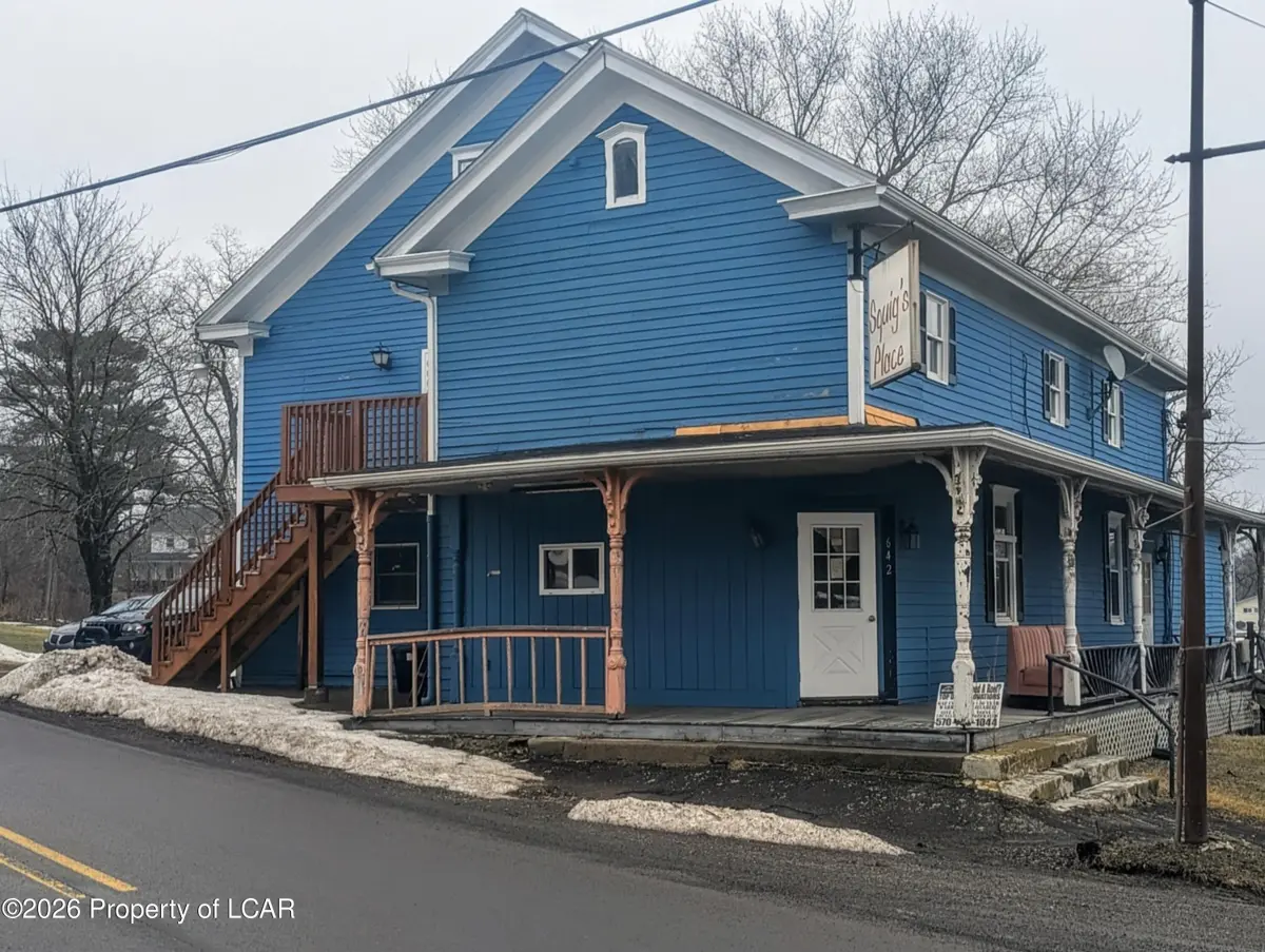 642 E County Road, Wapwallopen in Wapwallopen