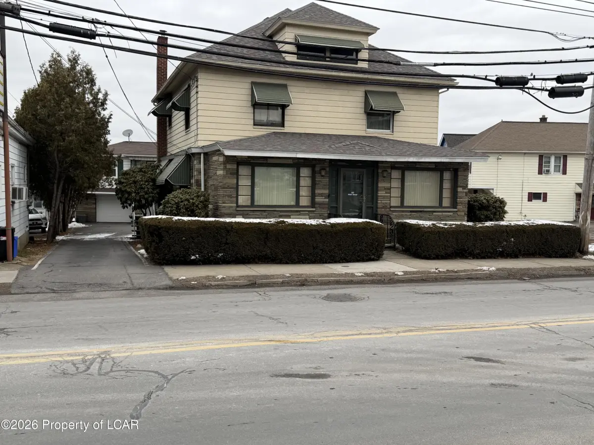 307 Main Street, Dupont in Dupont