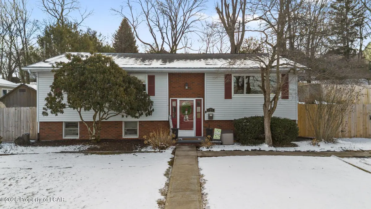 424 New Street, Duryea - 4 bed - 2 bath - 2,400 SF