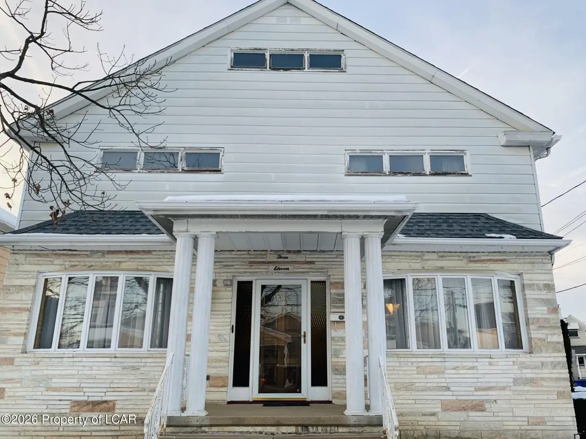 311 Lyndwood Avenue, Hanover Township in Hanover Township