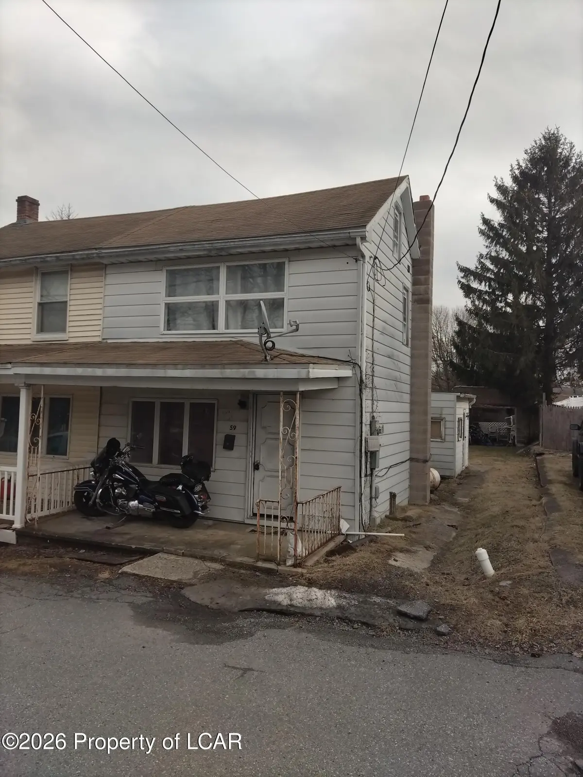 59 Hazle Street, Delano - 3 bed - 2 bath - 1,254 SF