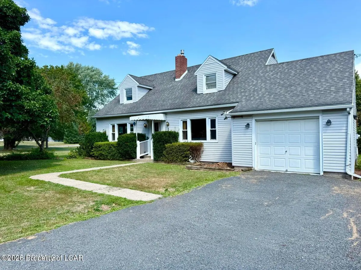 459 Overlook Boulevard, Shamokin in Shamokin