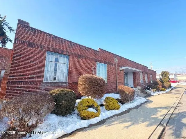 301 1st Street, Old Forge - 9 bath - 87,000 SF