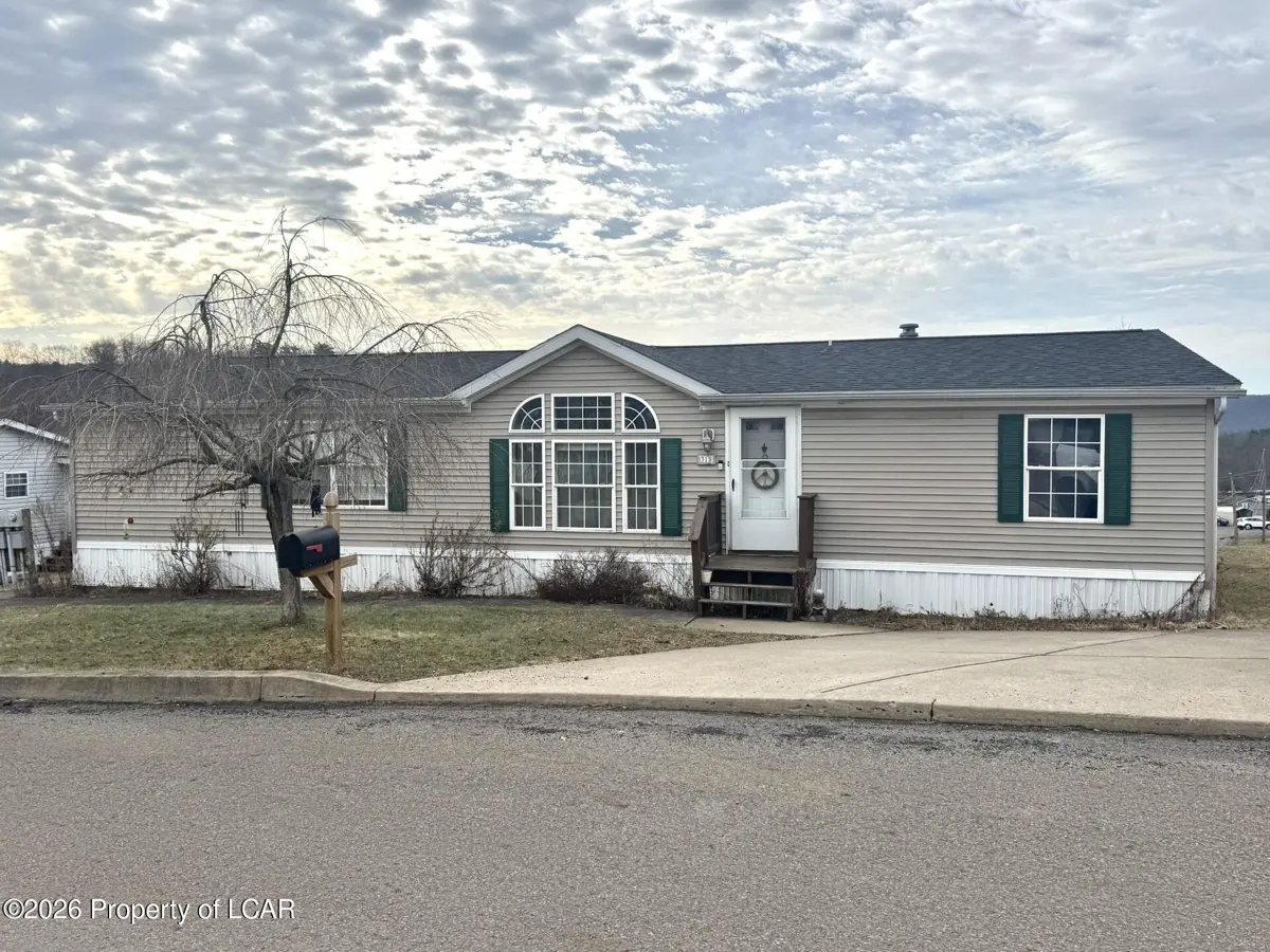 315 Echo Valley Drive, Shavertown in Shavertown