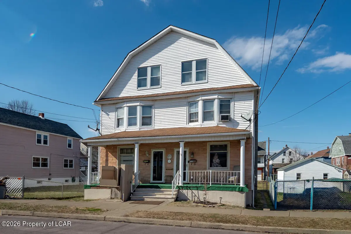 284 E Grand Street, Nanticoke - 3,072 SF