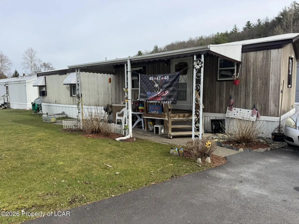 13 Glen Rock Road, Pittston Township in Pittston Township