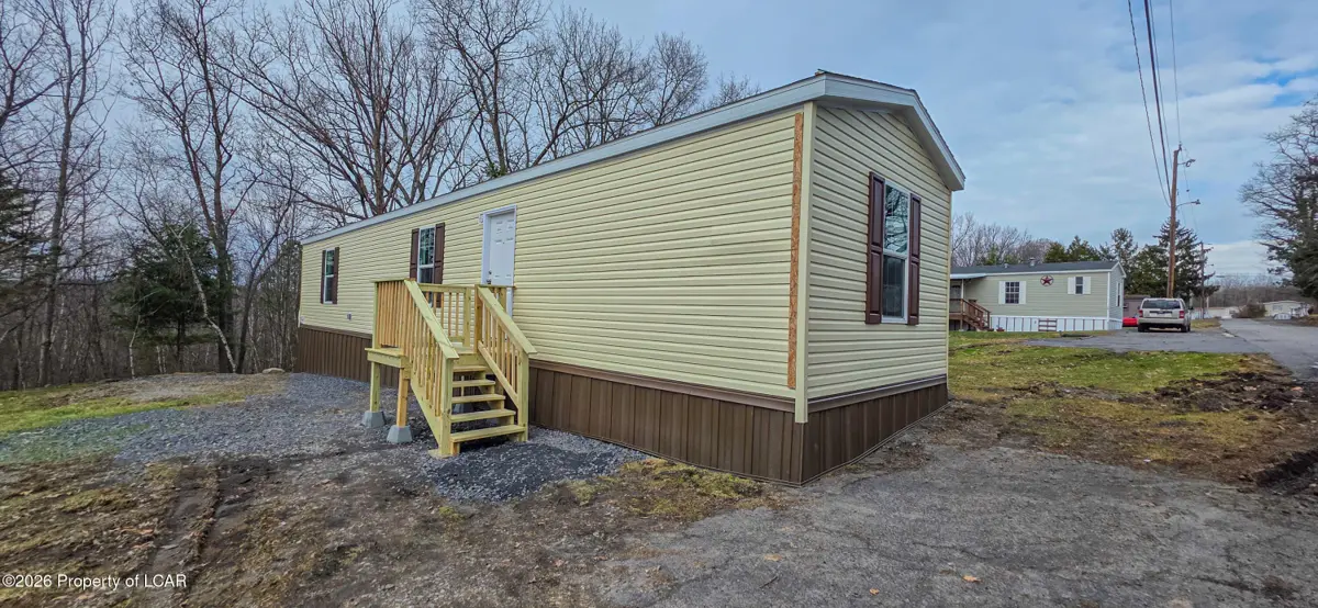 148 E Mountain Ridge MHP, Wilkes-Barre in Wilkes-Barre