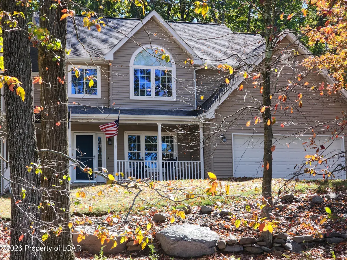 115 Greystone Drive, Mountain Top in Mountain Top