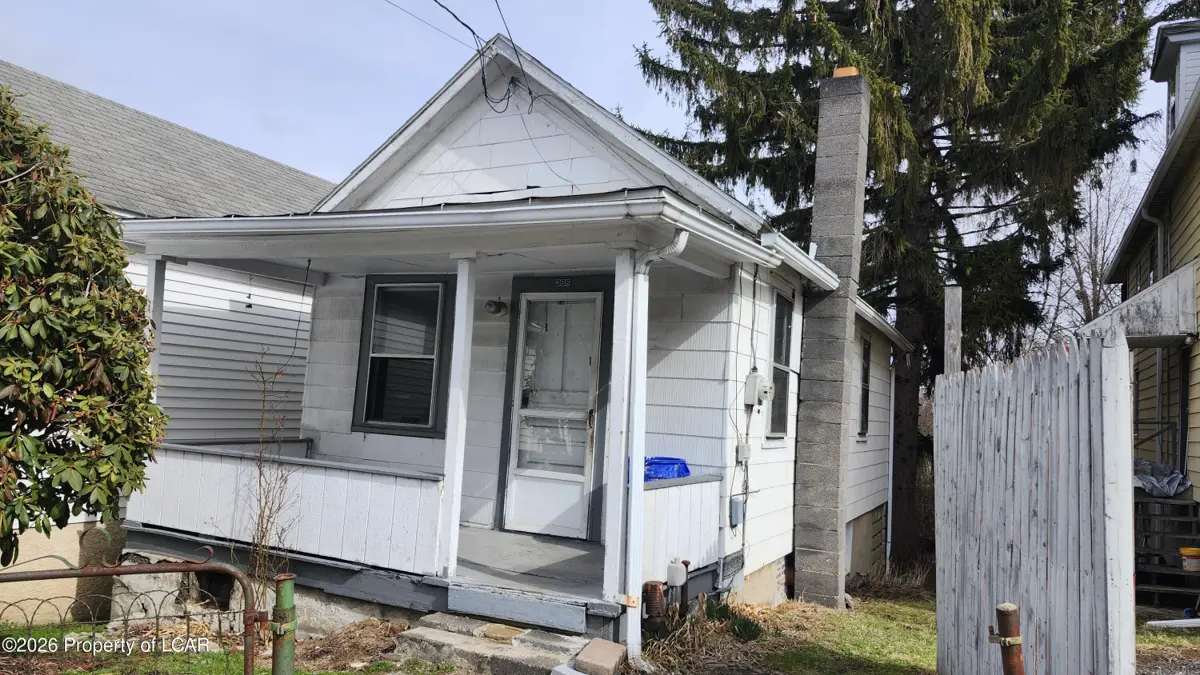 386 E Main Street, Wilkes-Barre in Wilkes-Barre