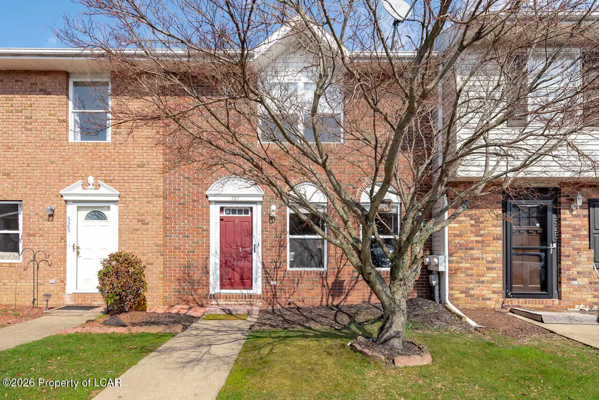 527 Clover Court, Exeter in Exeter