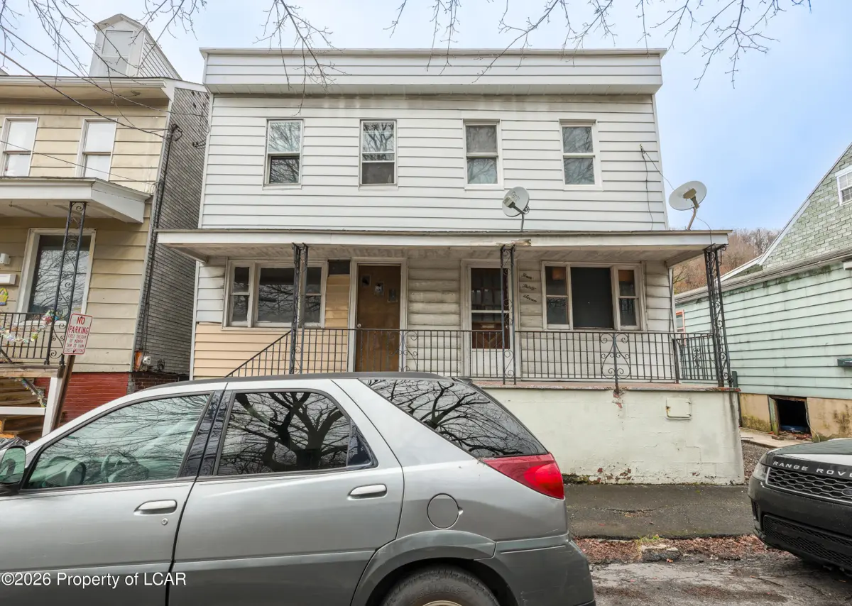 437 W Washington Street, Shenandoah - 1,844 SF