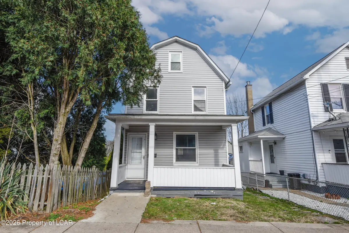 34 Lee Park Avenue, Hanover Township in Hanover Township
