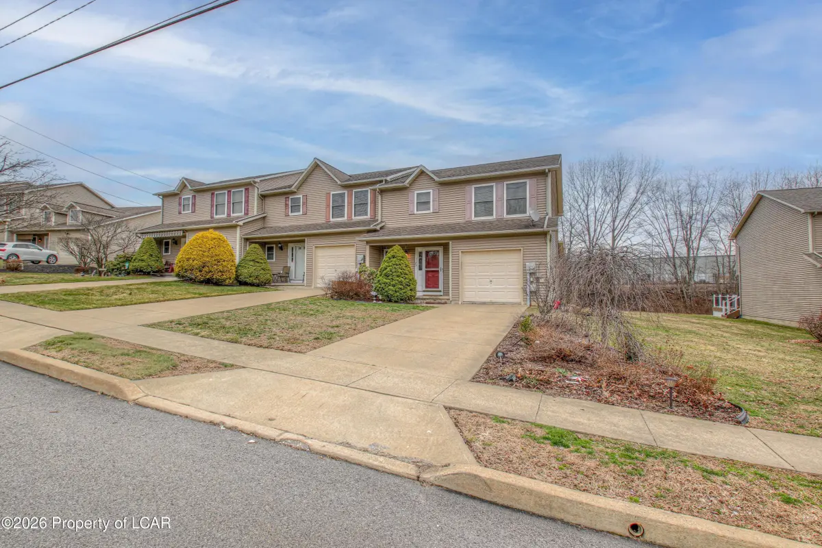 1123 Sunset Drive, Pittston in Pittston