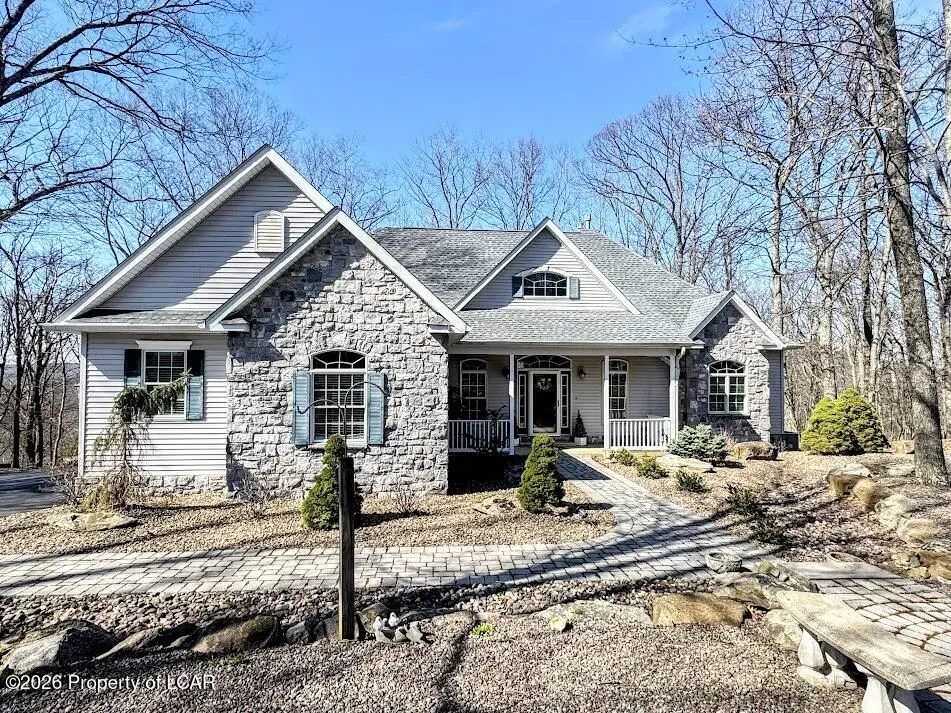 9 Dakota Drive, Hazleton in Hazleton
