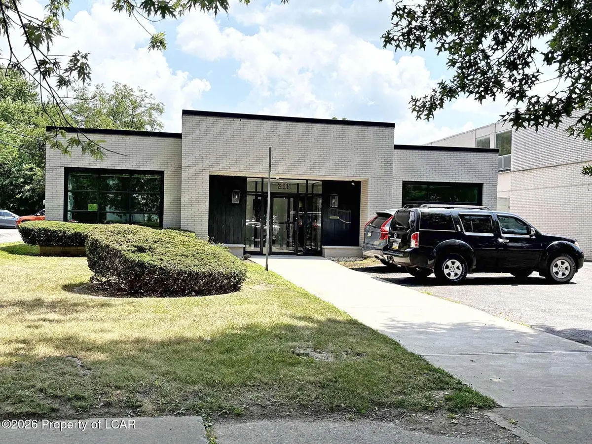 385 Wyoming Avenue, Kingston - 1,635 SF