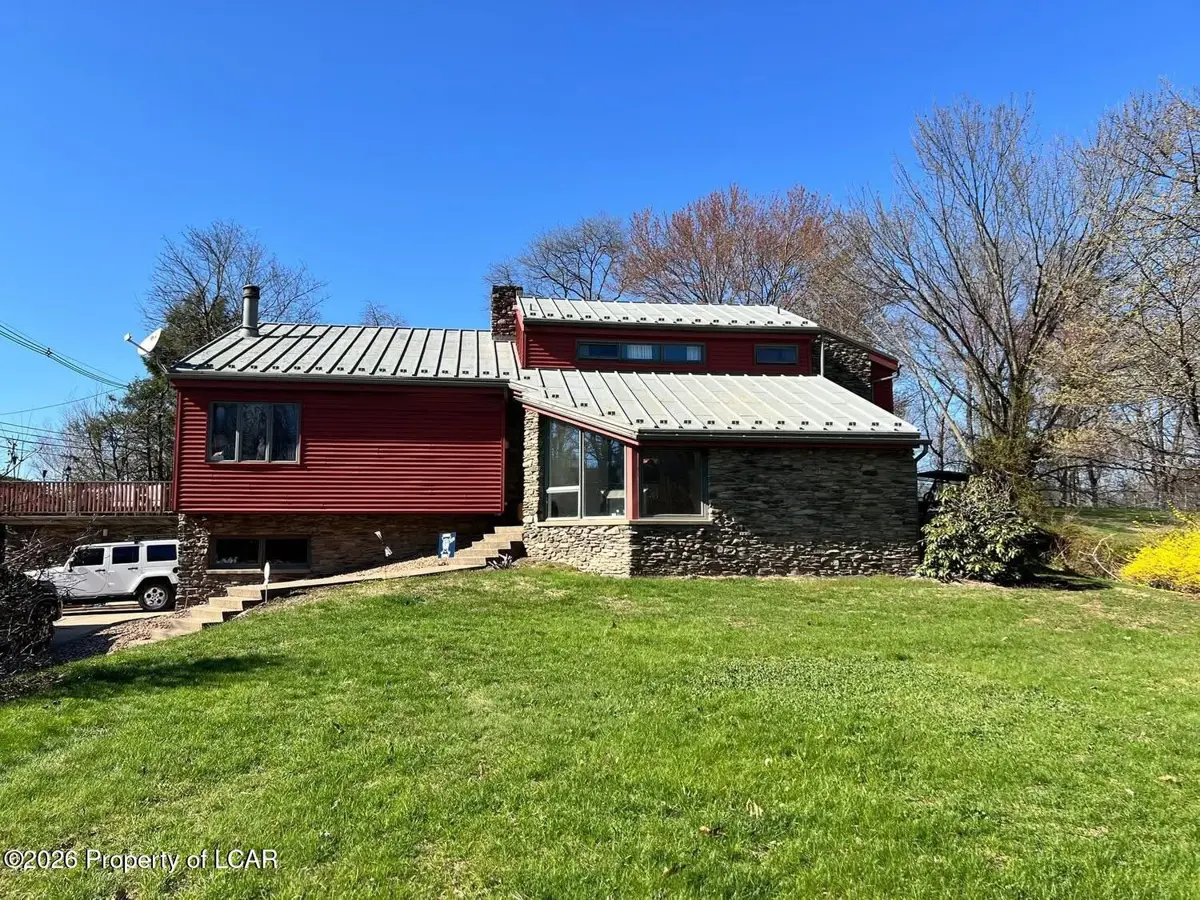 198 Middle Road, Nanticoke in Nanticoke