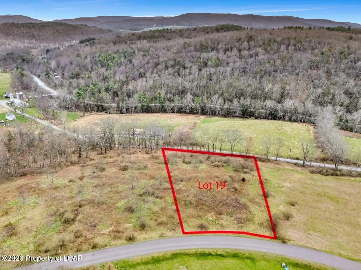 19 Walnut Ridge Drive, Mehoopany