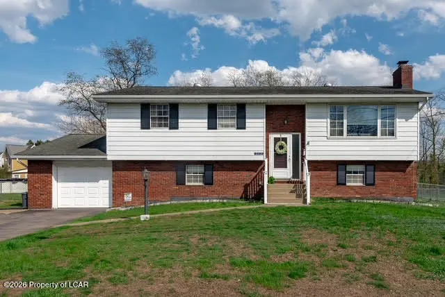 312 Stephanie Drive, Plymouth in Plymouth