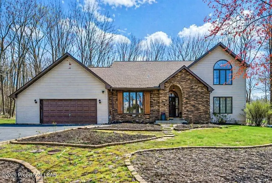 3 Fawn Court, Mountain Top in Mountain Top
