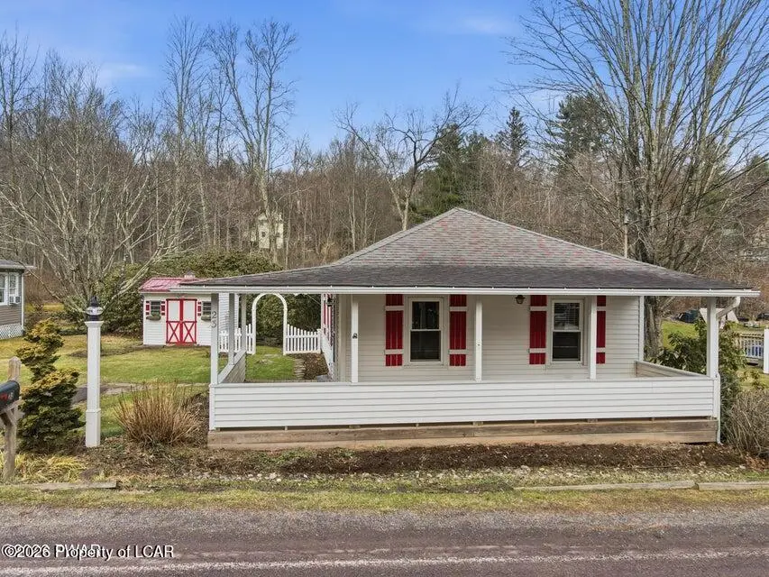 23 W Point Avenue, Harveys Lake in Harveys Lake