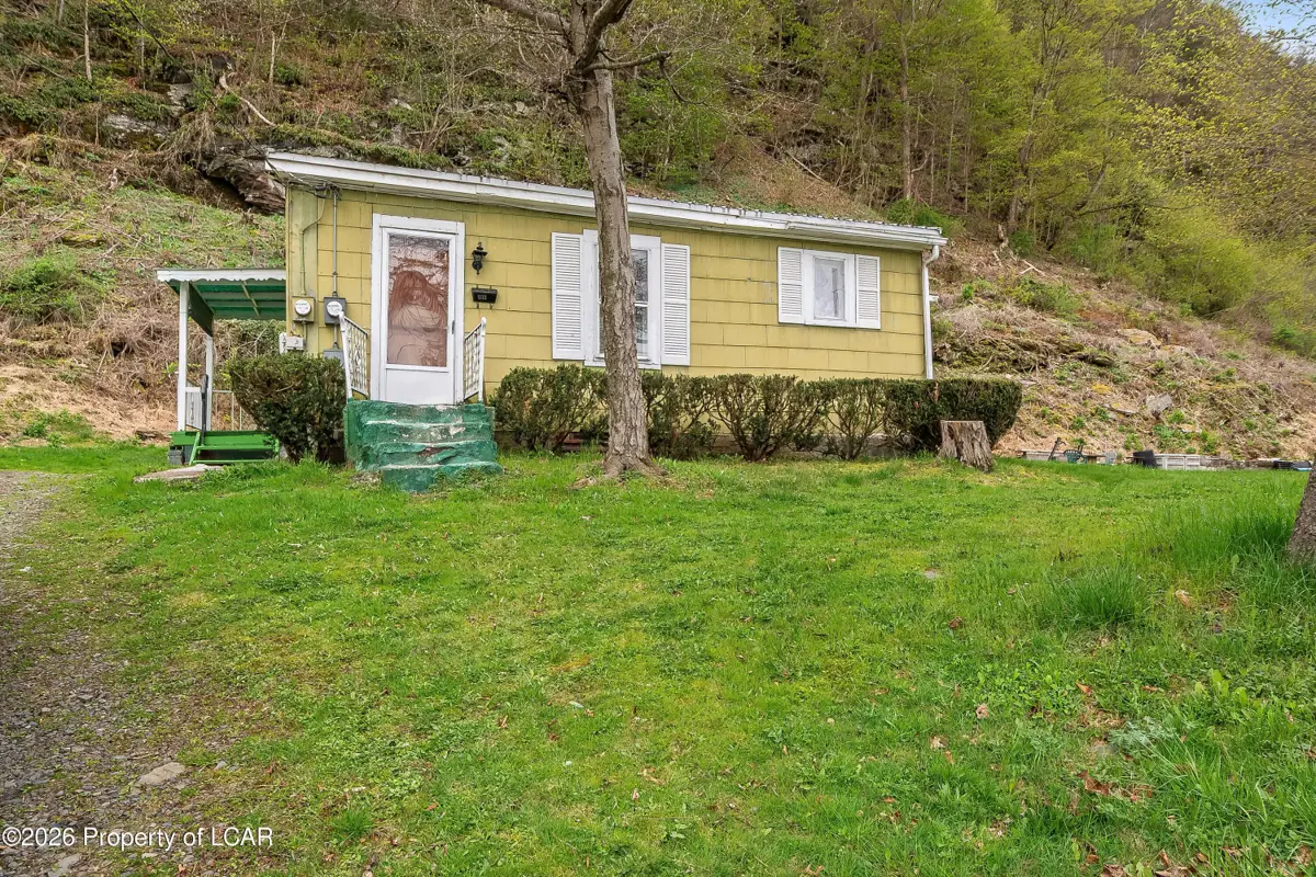 1872 Sullivan Trail, Pittston - 2 bed - 1 bath - 600 SF