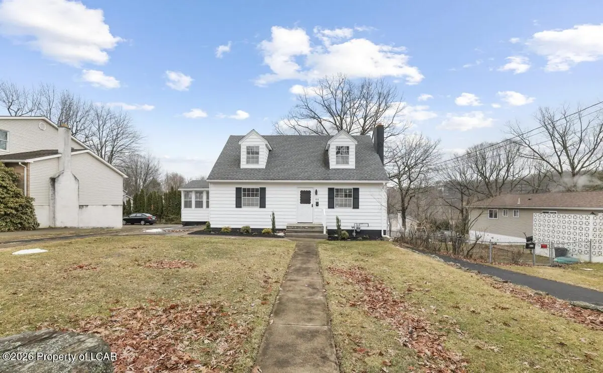 615 Oak Lane, Clarks Summit in Clarks Summit
