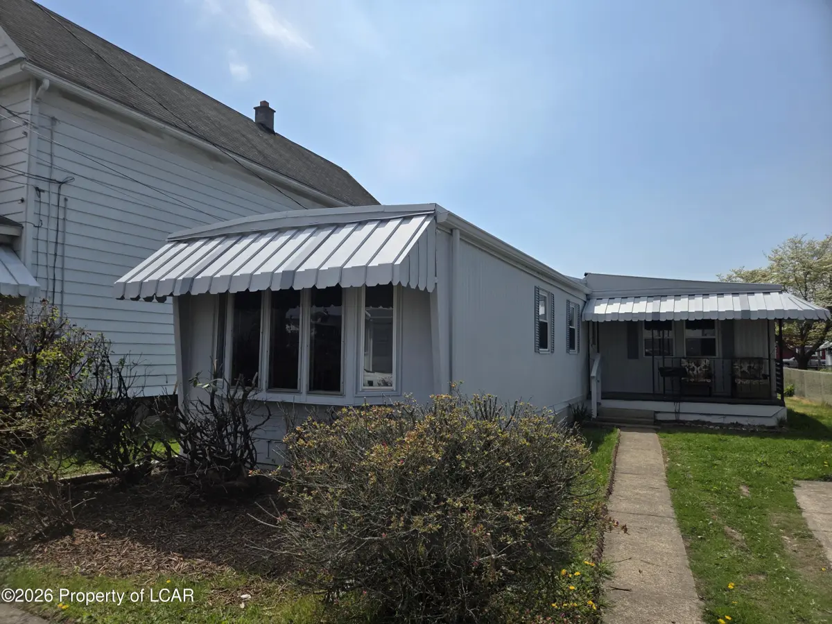 562 Shawnee Street, Hanover Township in Hanover Township