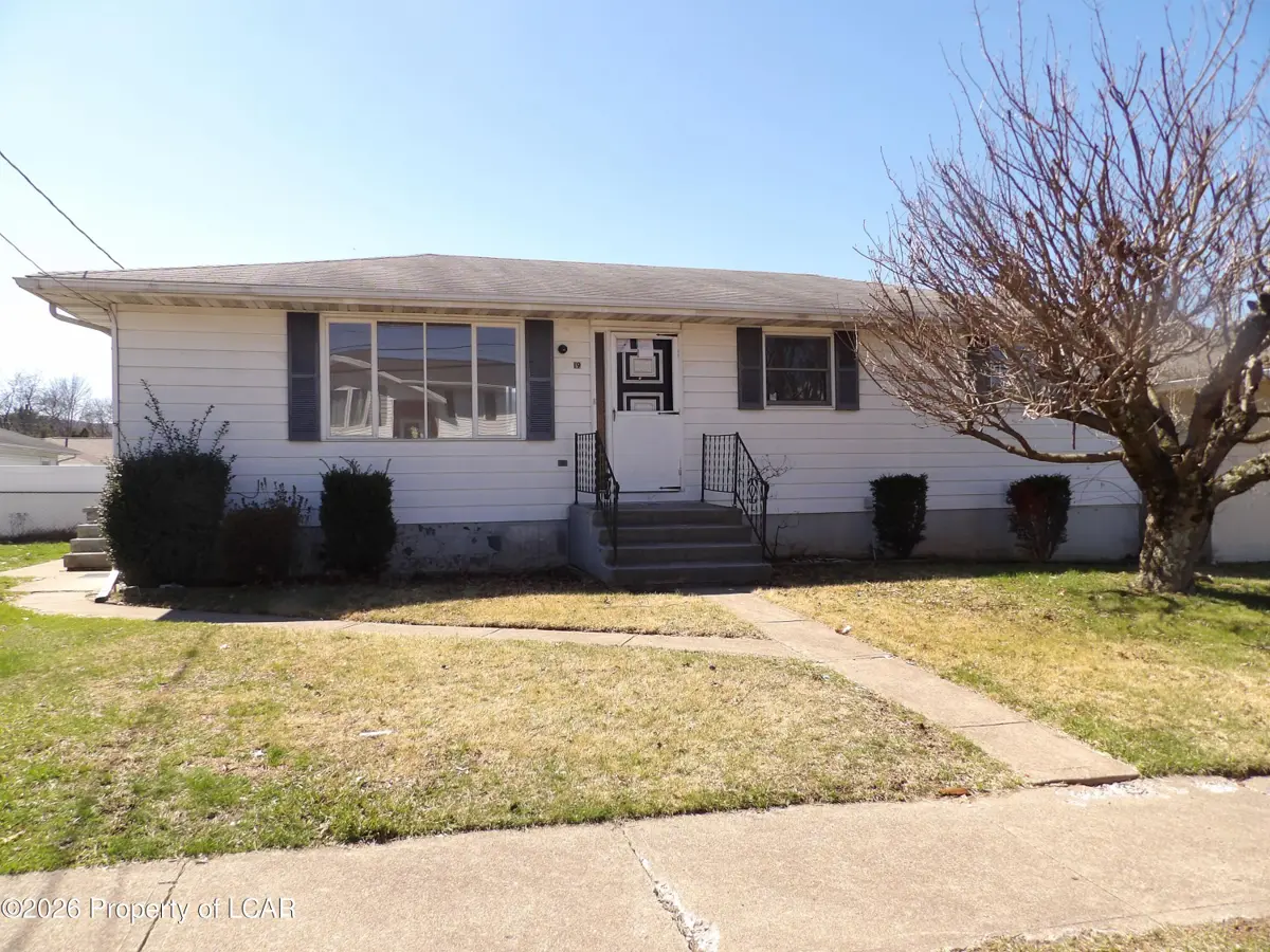 19 Virginia Drive, Wilkes-Barre in Wilkes-Barre