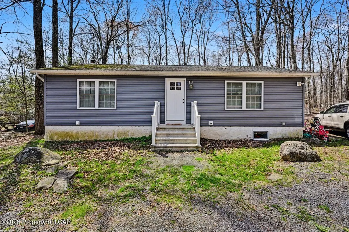 16 Lily Lane, Thornhurst - 4 bed - 2 bath - 1,800 SF