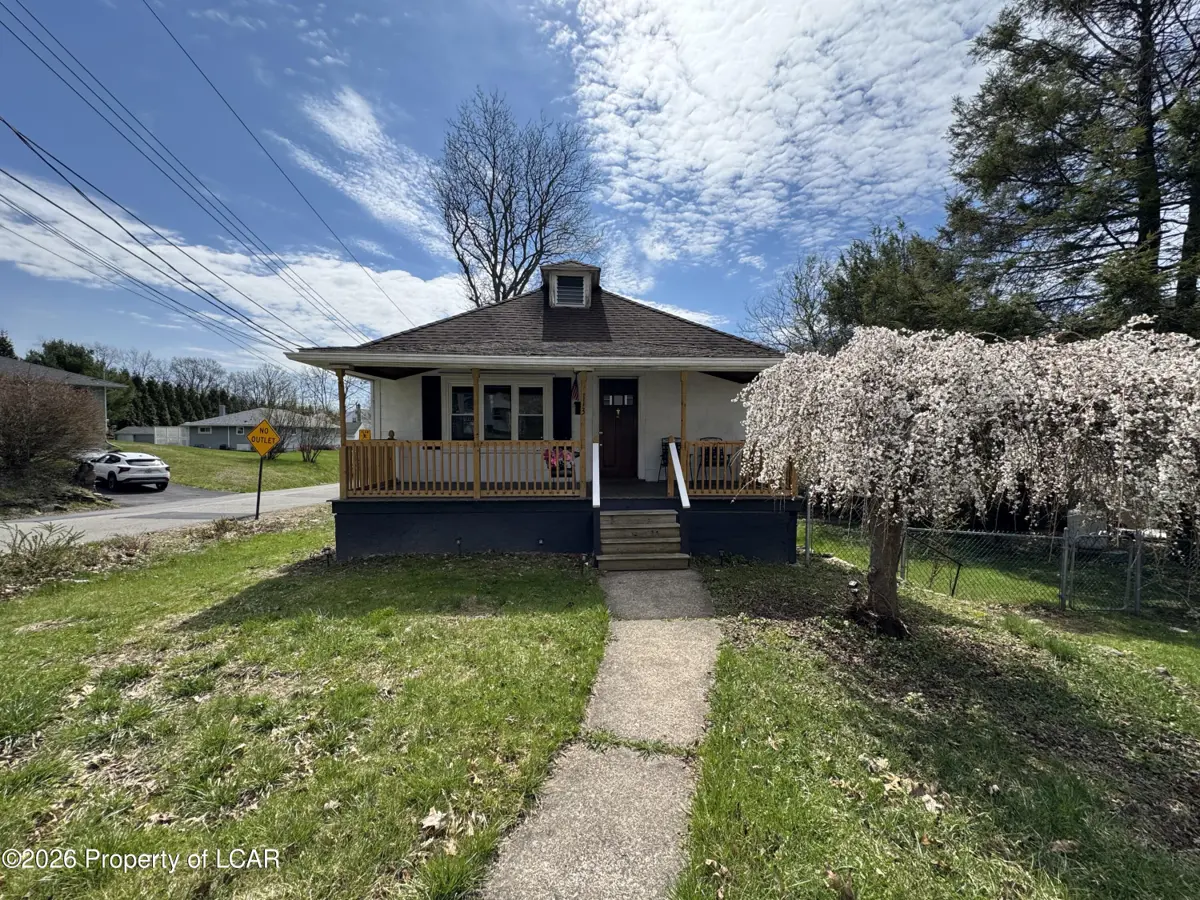 113 E Center Street, Shavertown in Shavertown