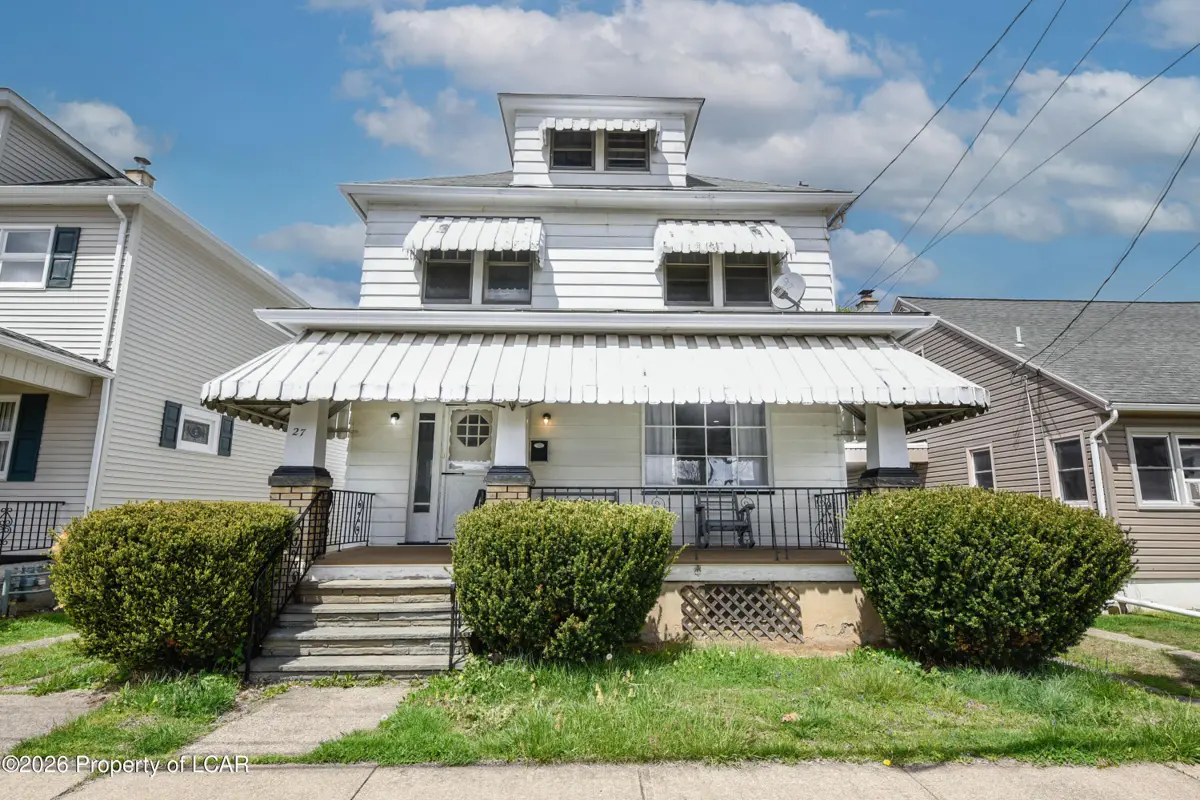 27 Goeringer Avenue, Wilkes-Barre in Wilkes-Barre