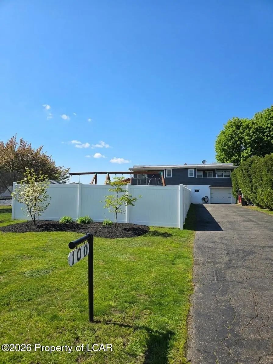 100 Regal Street, Hanover Township in Hanover Township