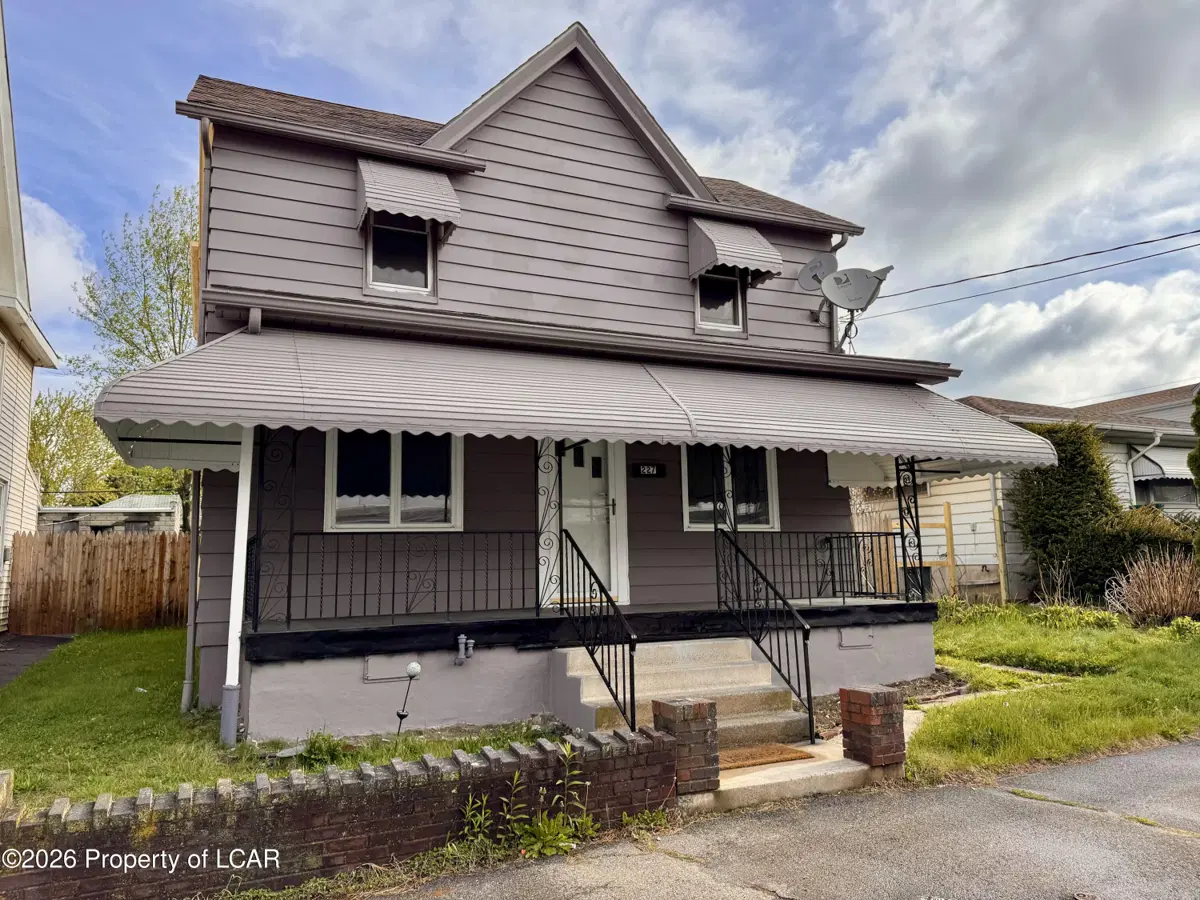 227 E Green Street, West Hazleton in West Hazleton