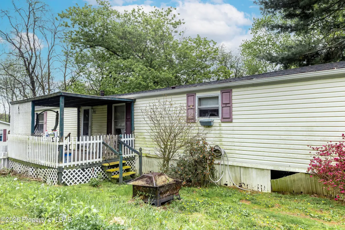 454 1/2 Carver Street, Larksville in Larksville