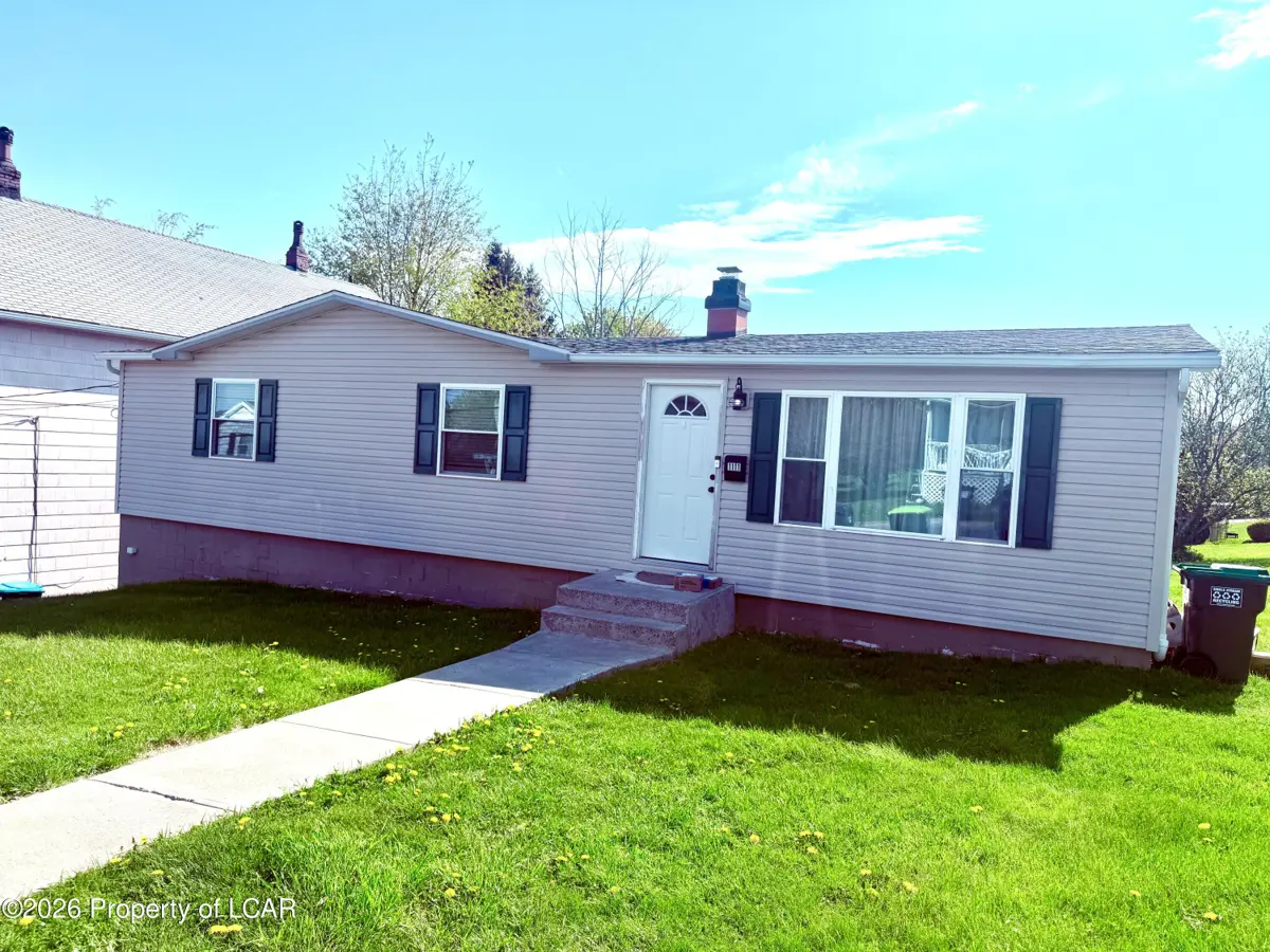 1111 Centre Street, Freeland in Freeland
